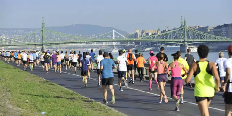 Boedapest Halve Marathon slide