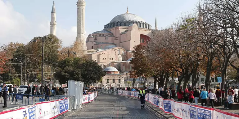 Istanbul Marathon slide