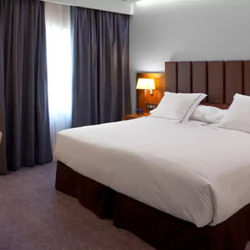 Hotel Claridge beds